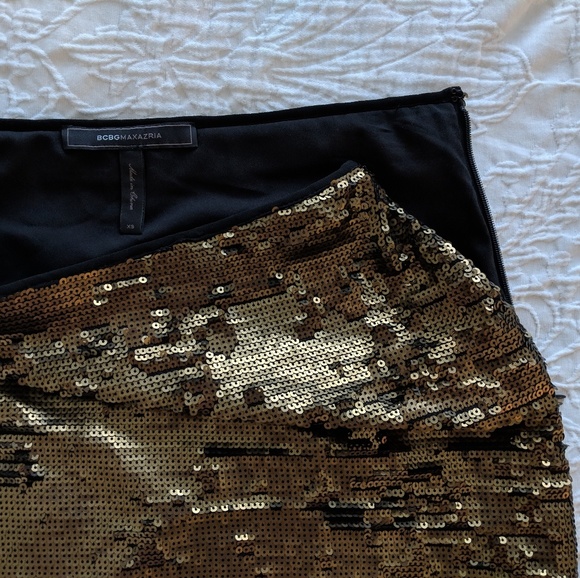 BCBG Sequined Miniskirt - Picture 3 of 4
